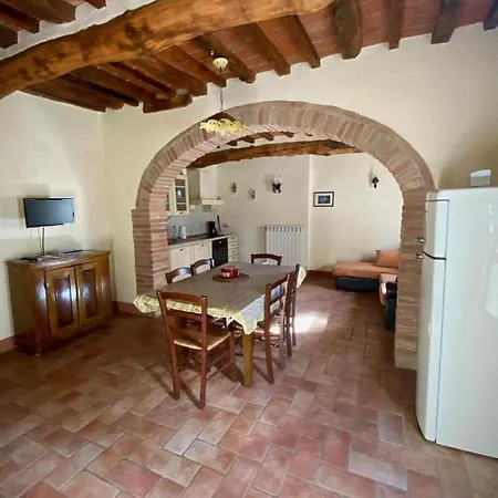 Agriturismo Agrocentorio Tuscany Private Apartment *